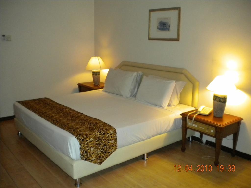 Regal Court Hotel Kuching Habitación foto